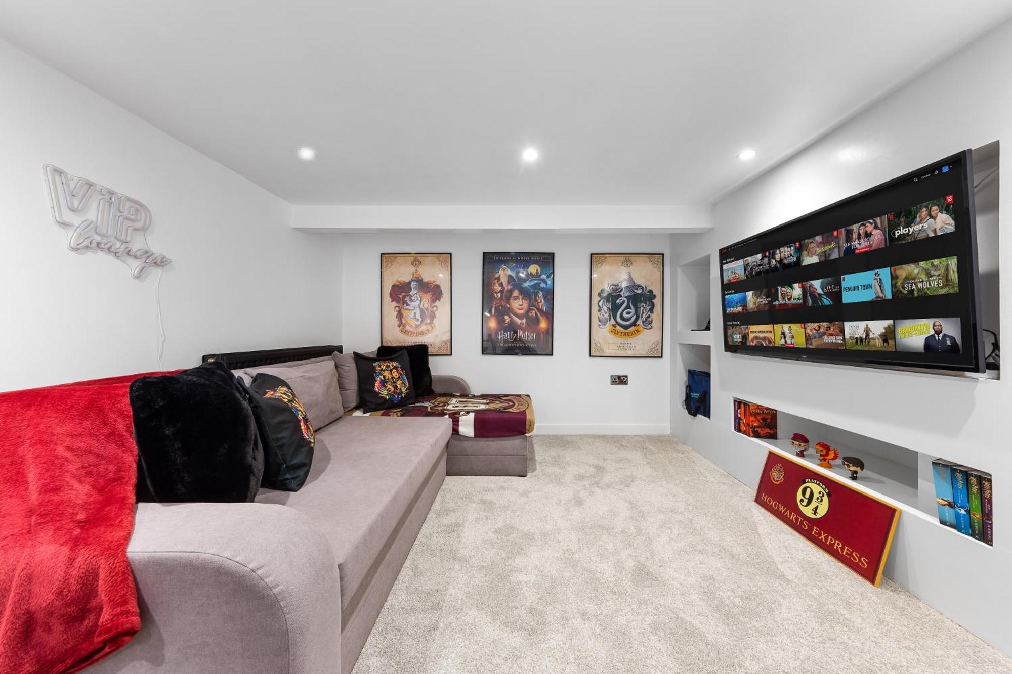 The Hogwarts Retreat - Cinema Room - Special May Offer - 25Th - 31St Watford  Exterior foto